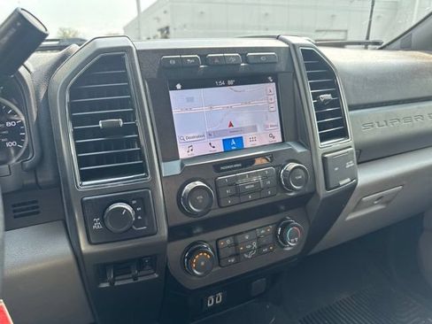 Used 2019 Ford F250 XLT w/ XLT Premium Package AWD/4WD image 14
