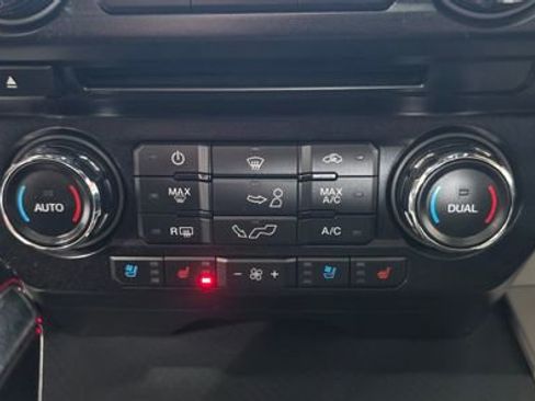 Used 2018 Ford F150 Lariat image 20