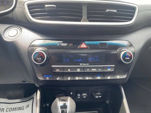 Used 2019 Hyundai Tucson Ultimate w/ Cargo Package AWD/4WD image 18