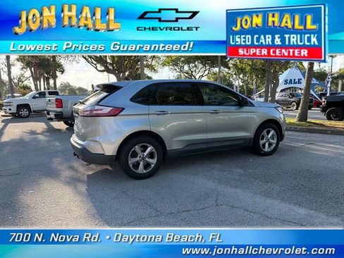 Used 2020 Ford Edge SE FWD image 12