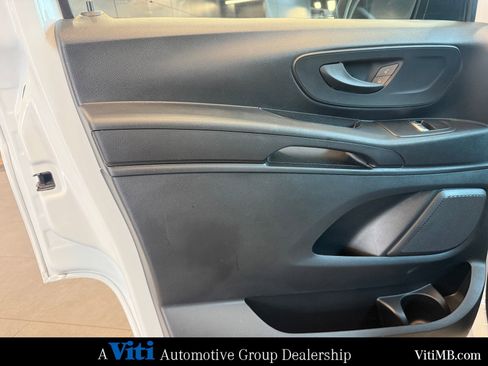 Used 2023 Mercedes-Benz Metris Cargo image 14