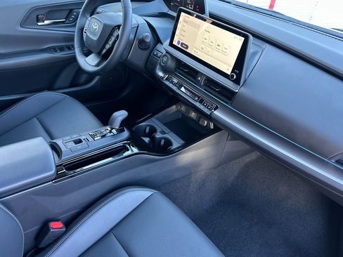 Used 2026 Toyota Prius Limited w/ Limited Premium Package image 17