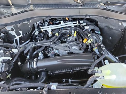 Used 2026 Ford Explorer Active w/ Active Comfort Package RWD image 31