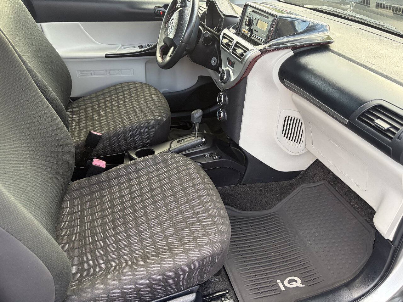 Used 2012 Scion iQ w/ Rear Speaker Pkg FWD image 6