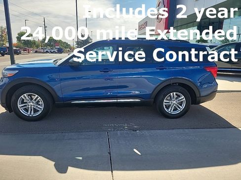 Used 2022 Ford Explorer XLT w/ Equipment Group 202A image 4