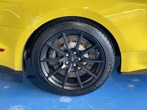 Used 2017 Ford Mustang Shelby GT350 image 9