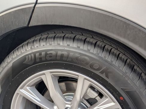 Used 2025 Honda CR-V EX-L image 28