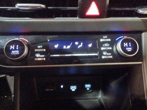 Used 2023 Hyundai Sonata SEL w/ Convenience Package image 17