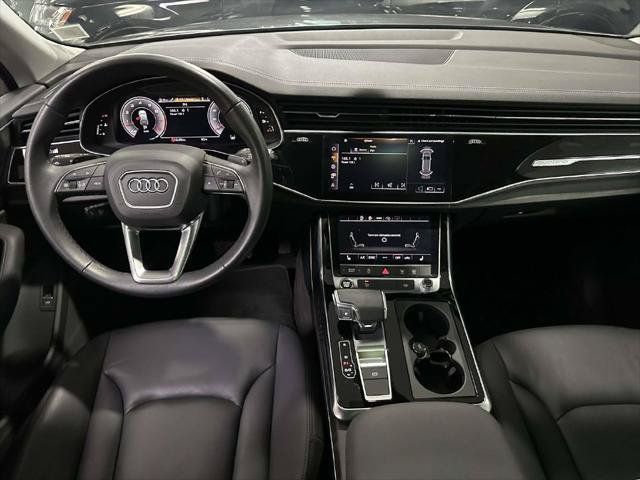 Used 2023 Audi Q7 3.0T Premium w/ Convenience Package AWD/4WD image 15