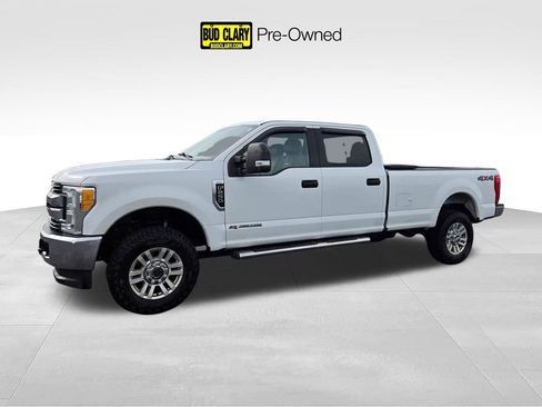 Used 2017 Ford F250 XLT image 1