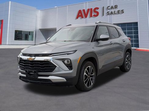 Used 2025 Chevrolet TrailBlazer LT AWD/4WD image 1