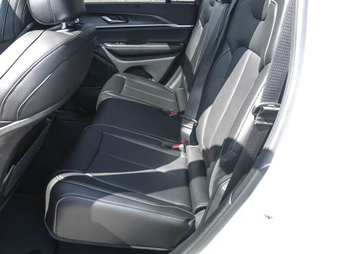 New 2025 Jeep Grand Cherokee Limited w/ Luxury Tech Group II image 29