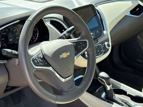 Used 2024 Chevrolet Malibu LT FWD image 18