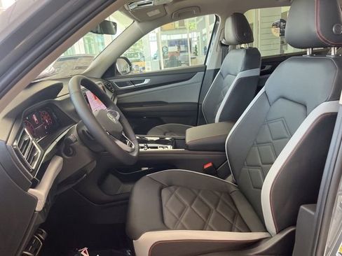 New 2026 Volkswagen Atlas Peak Edition image 23