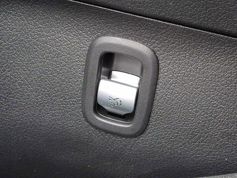 Used 2023 Mercedes-Benz C 300 C 300 image 20