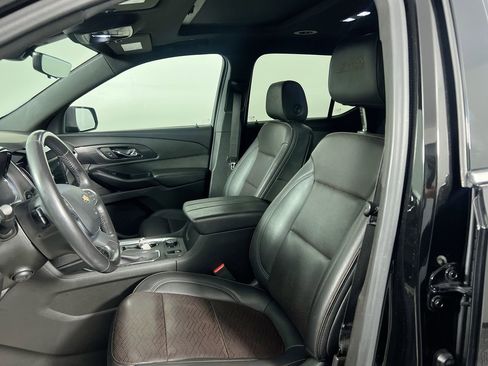 Used 2022 Chevrolet Traverse High Country image 13