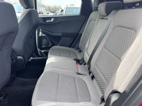 Used 2020 Ford Escape SE image 23