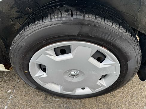 Used 2010 Nissan Cube 1.8 S w/ Interior Designer Pkg image 16