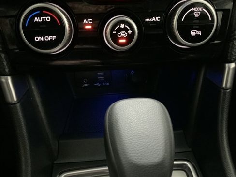 Used 2023 Subaru Forester Premium image 31