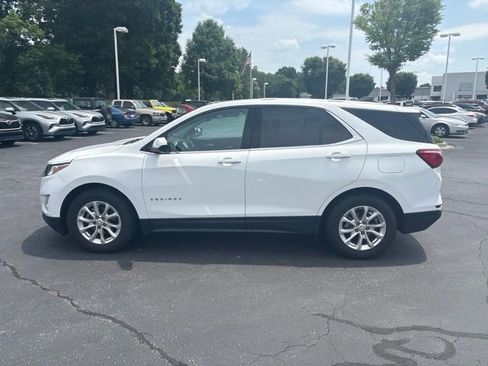 Used 2018 Chevrolet Equinox LT FWD image 2