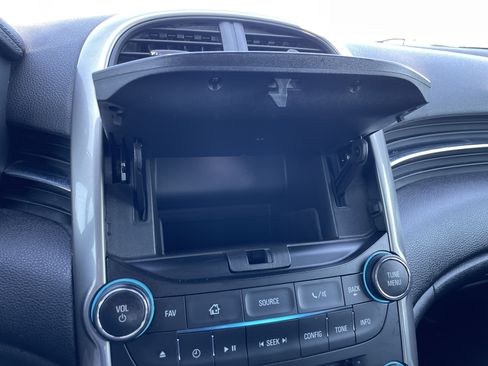 Used 2016 Chevrolet Malibu LTZ FWD image 30