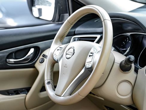 Used 2014 Nissan Rogue SL FWD image 8