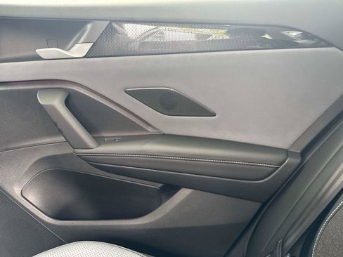 New 2025 Volkswagen Tiguan SE image 15