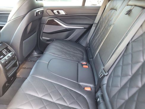 Used 2026 BMW X5 xDrive40i w/ M Sport Package AWD/4WD image 17