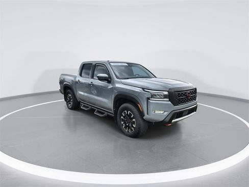 Used 2024 Nissan Frontier PRO-4X w/ Technology Package image 9