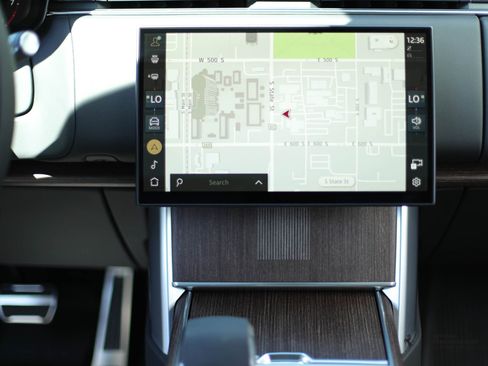 Used 2025 Land Rover Range Rover Autobiography image 35