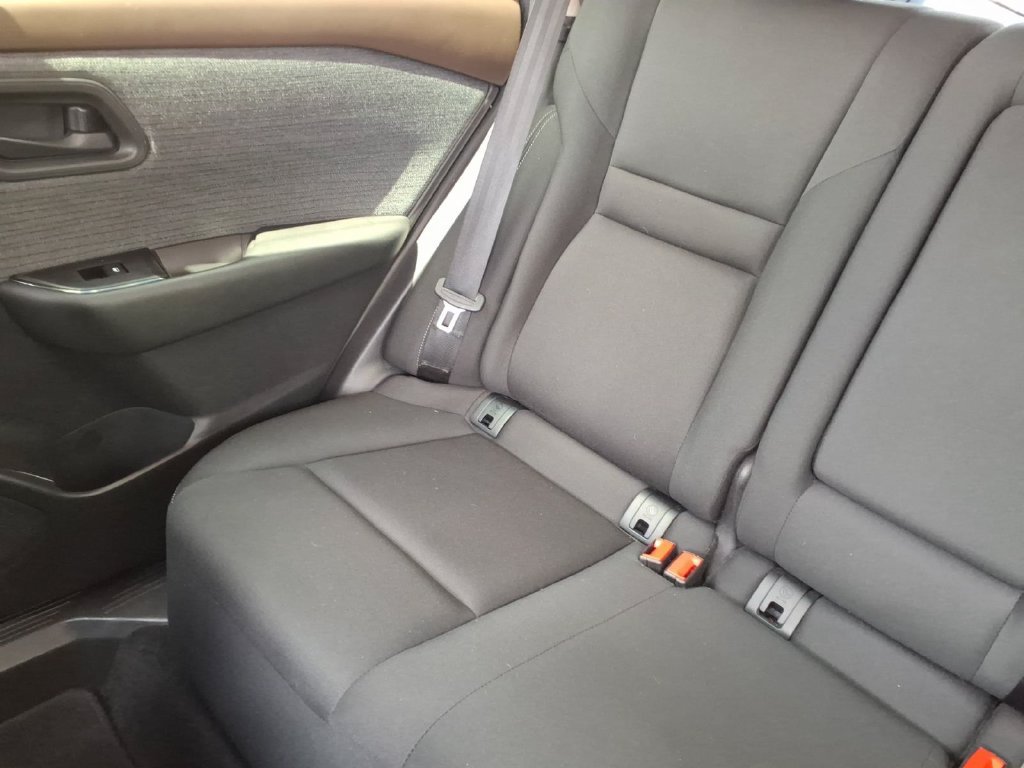 Used 2023 Nissan Rogue S FWD image 16