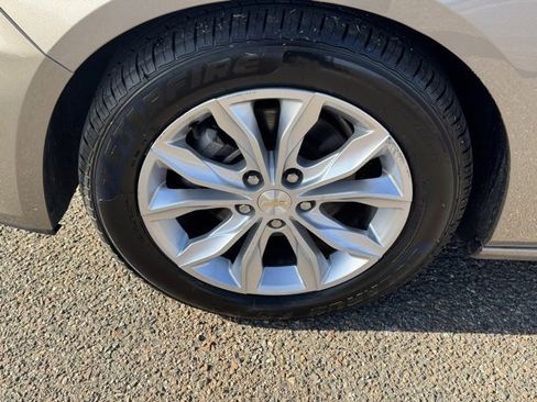 Used 2023 Chevrolet Malibu LT image 8