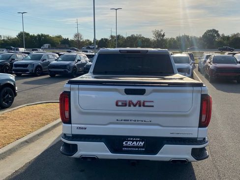 Used 2021 GMC Sierra 1500 Denali w/ Denali Premium Package AWD/4WD image 9
