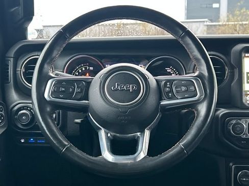 Used 2021 Jeep Wrangler Unlimited Sahara AWD/4WD image 36