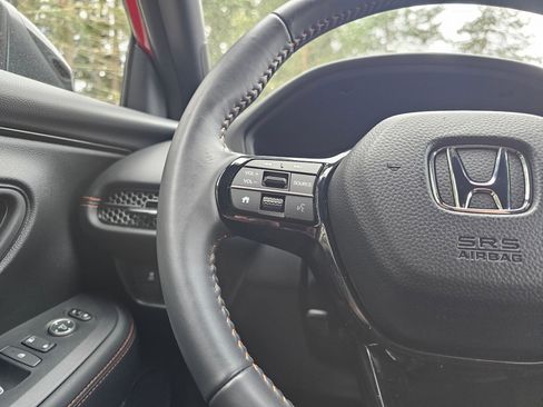 Certified 2025 Honda HR-V Sport image 31