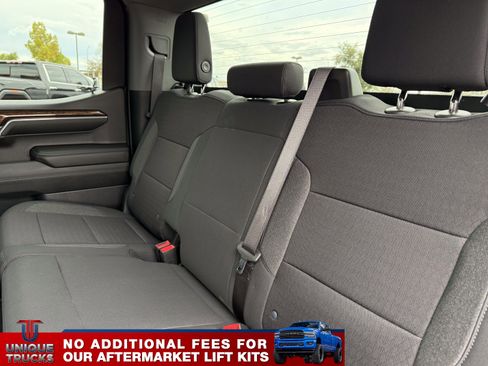 Used 2024 GMC Sierra 1500 SLE image 22
