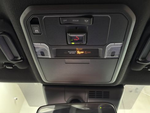 New 2026 Toyota 4Runner TRD Off-Road AWD/4WD image 15