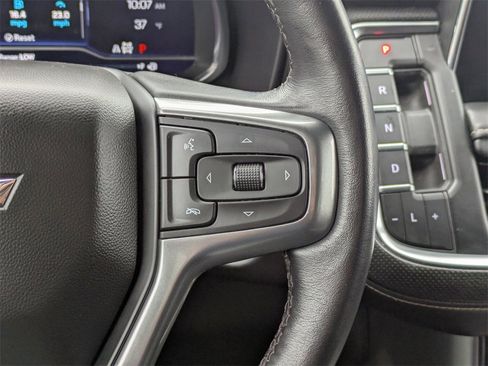 Used 2022 Chevrolet Suburban Premier image 24