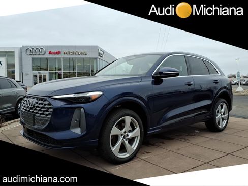 New 2025 Audi Q5 Premium Plus image 1