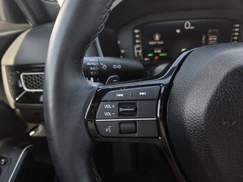 Used 2025 Honda Civic Sport image 25