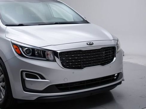 Used 2020 Kia Sedona EX FWD image 10