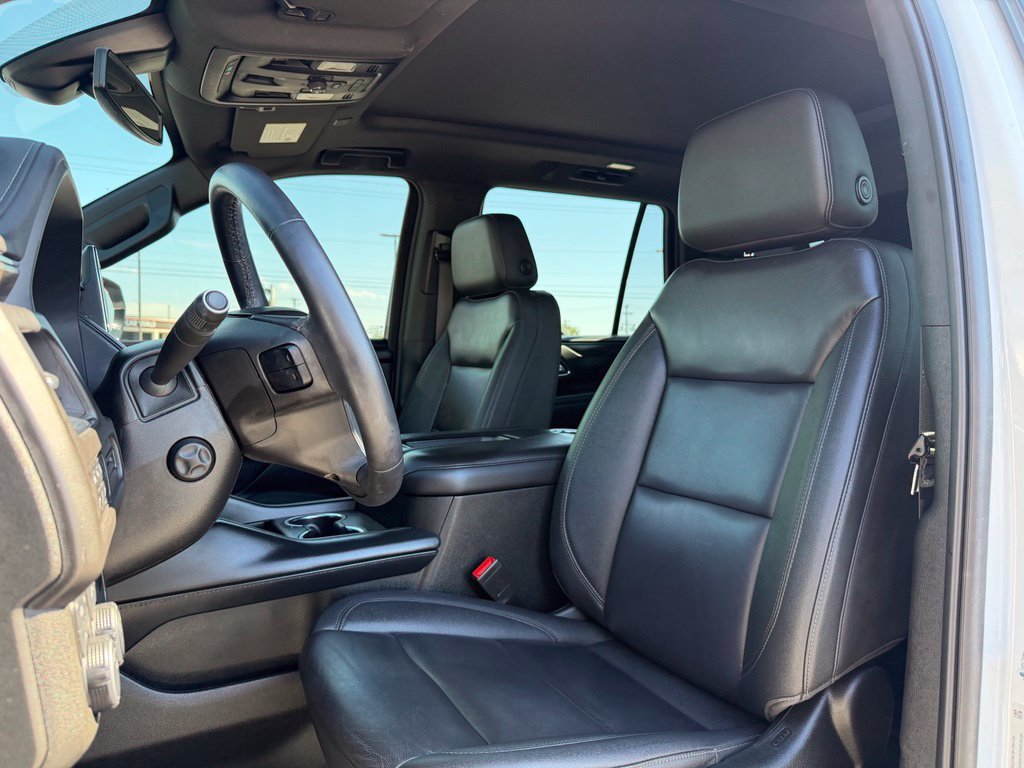Used 2022 Chevrolet Tahoe Z71 w/ Luxury Package AWD/4WD image 10