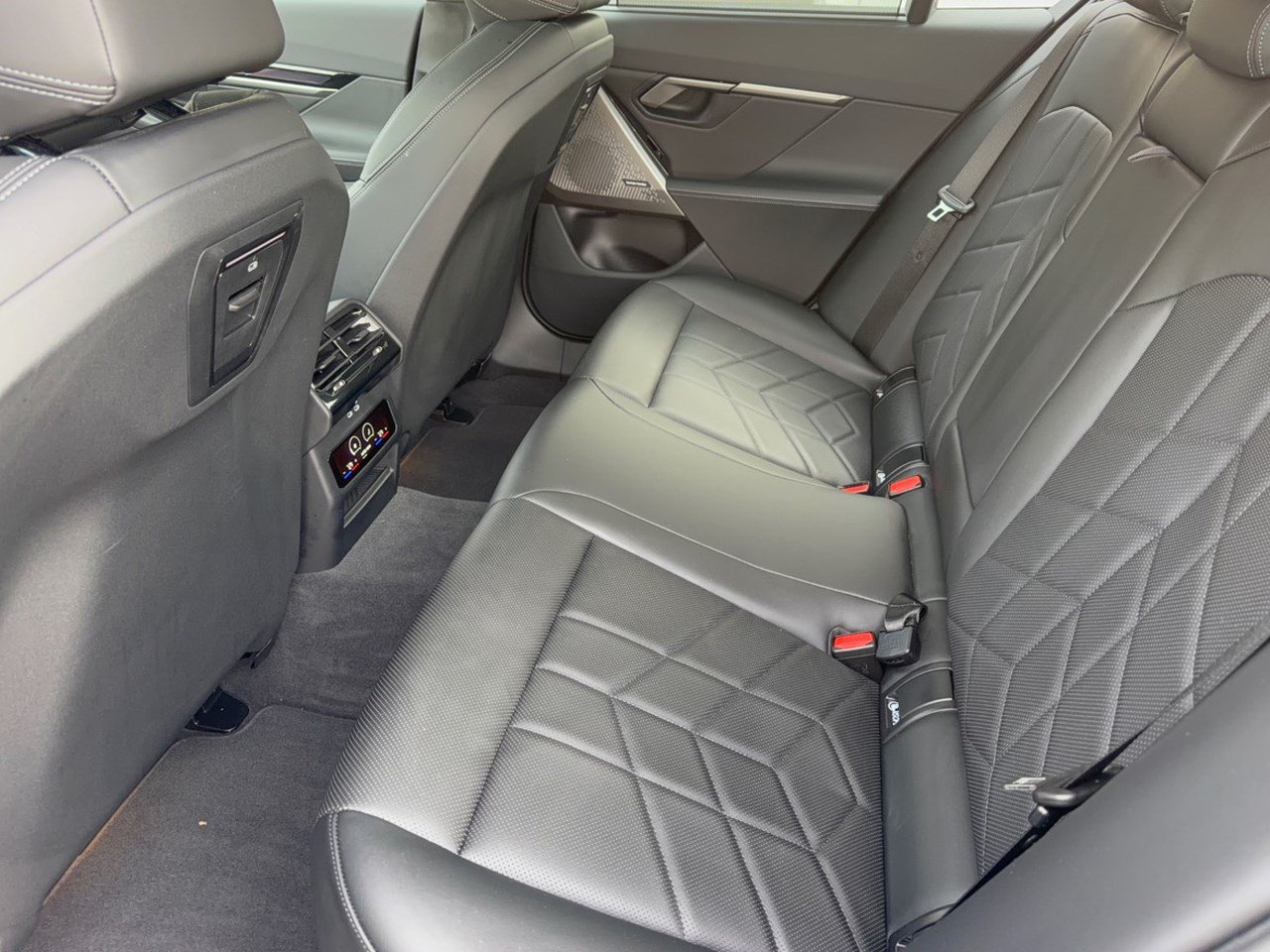 Certified 2026 BMW i5 eDrive40 RWD image 25
