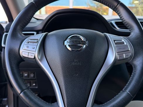 Used 2016 Nissan Rogue SL AWD/4WD image 26