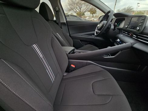 New 2026 Hyundai Elantra Hybrid FWD image 10