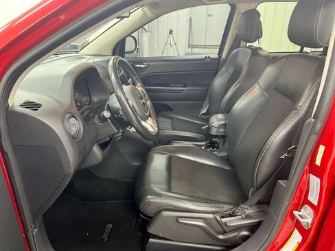 Used 2016 Jeep Compass Sport w/ Power Value Group AWD/4WD image 18