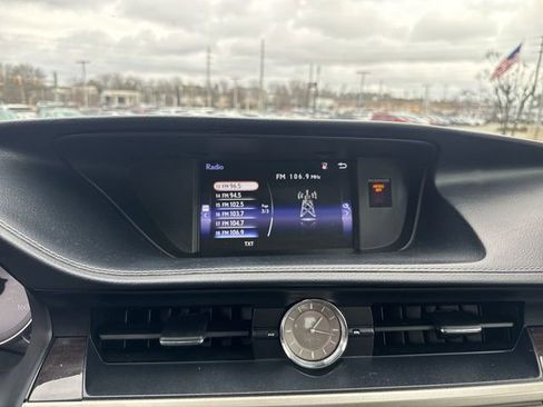 Used 2018 Lexus ES 350 w/ Premier Package image 18