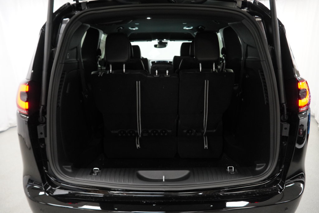 New 2027 Chrysler Pacifica Select FWD image 29