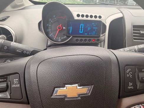 Used 2015 Chevrolet Sonic LT FWD image 10