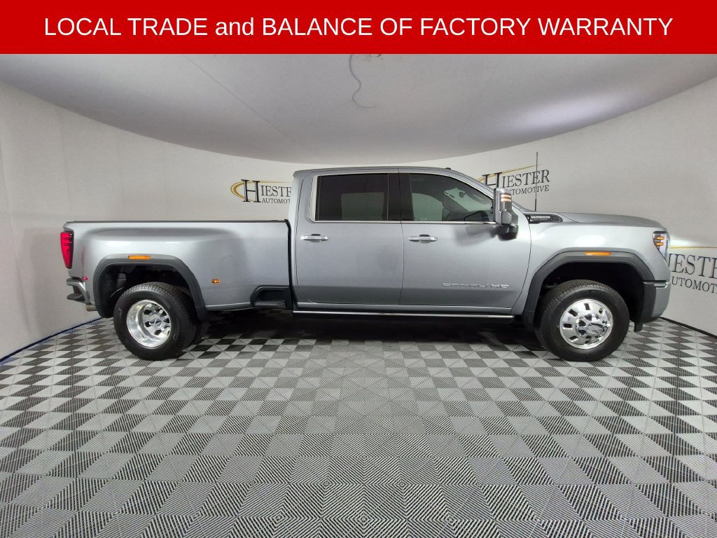 Used 2025 GMC Sierra 3500 Denali Ultimate AWD/4WD image 3
